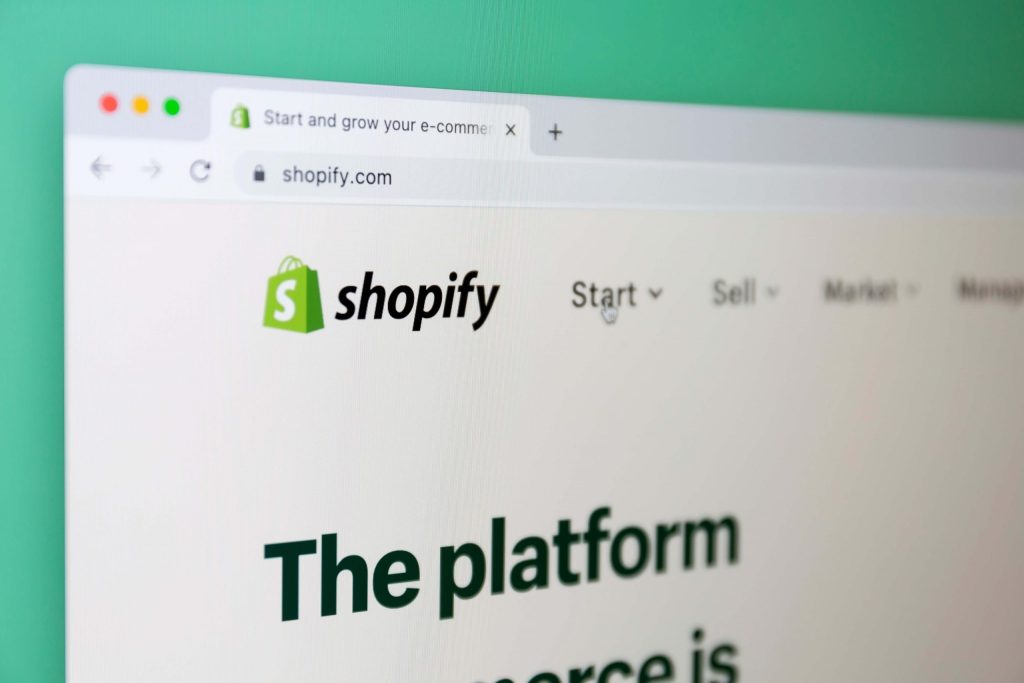 如何在Shopify中启用多语言功能